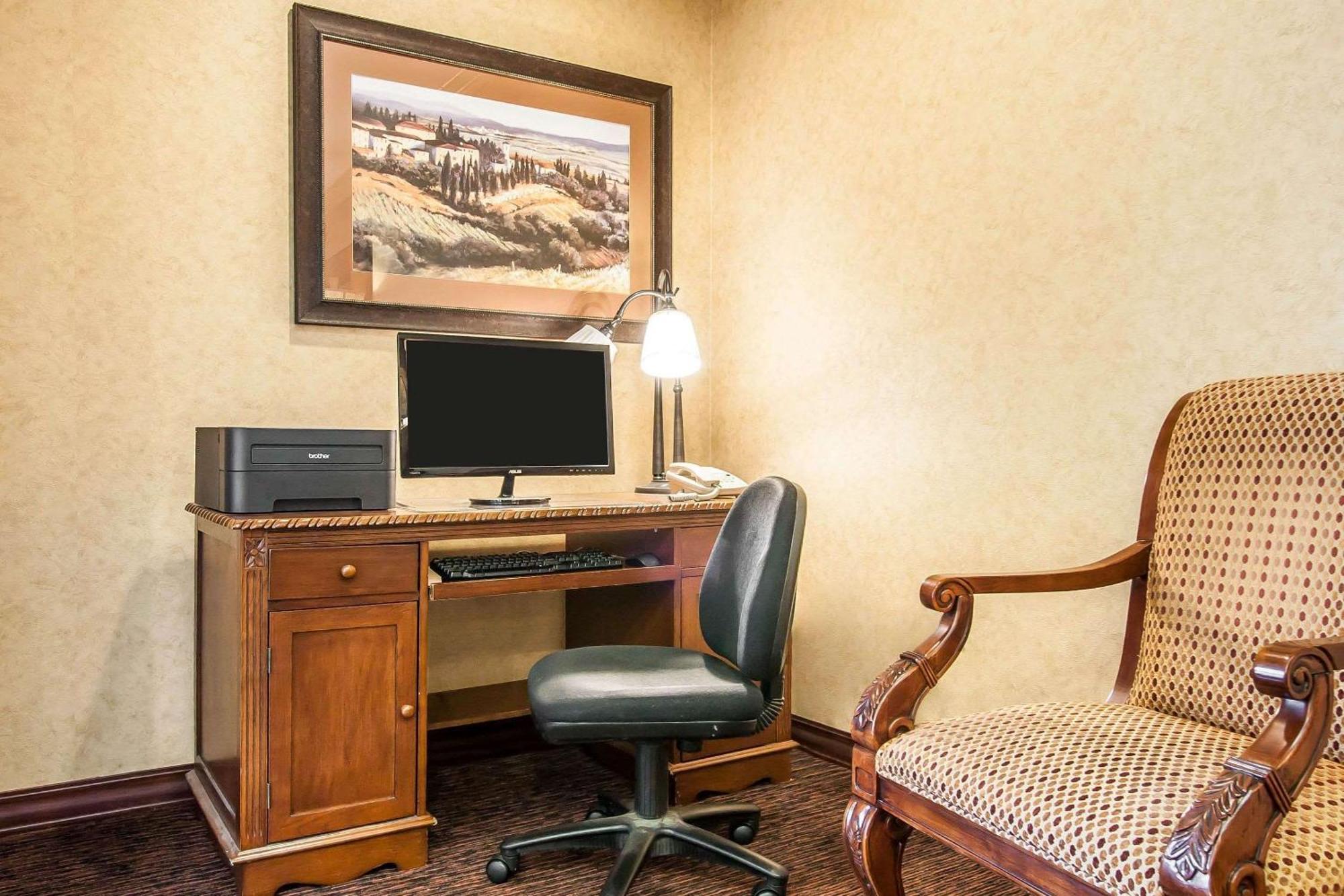 Comfort Inn & Suites Mcminnville Wine Country Zewnętrze zdjęcie